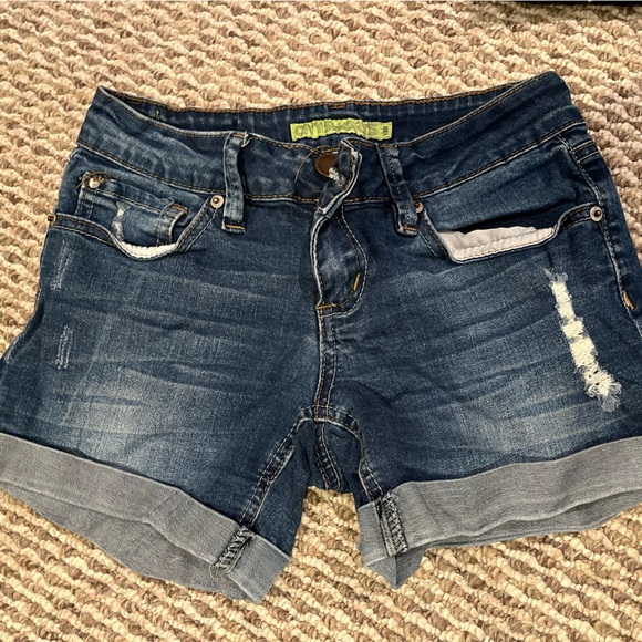 Women’s denim shorts - Picture 1 of 2